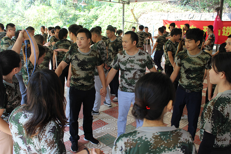 半岛·（中国）官方网站-bandao sports家具团队户外拓展训练